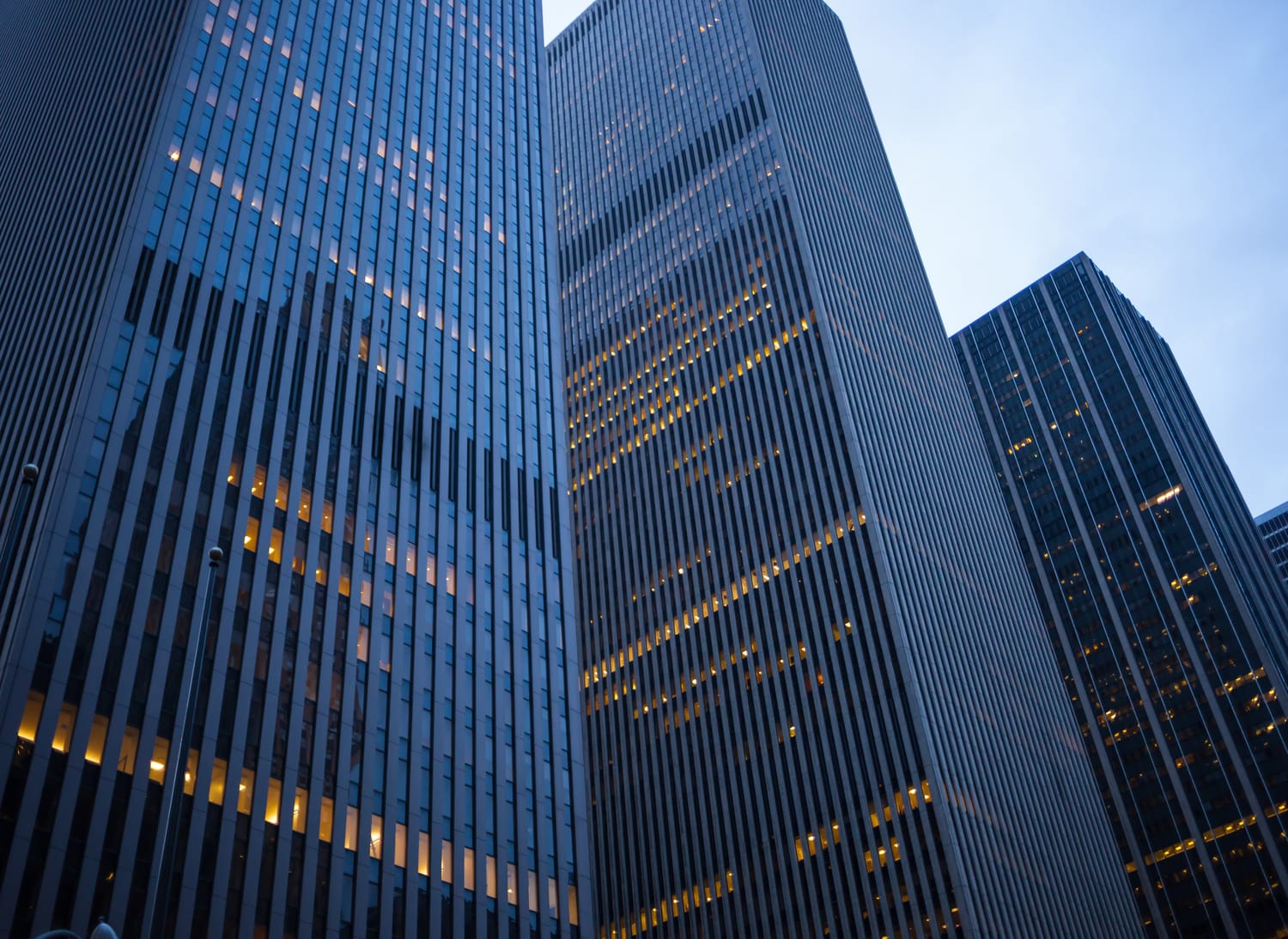 skyscrapers at dusk in downtown manhattan 2026 03 24 09 10 16 utc